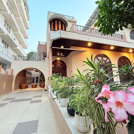 Palm Mansion By Palm Leisure Stays Dzsaipur Kültér fotó