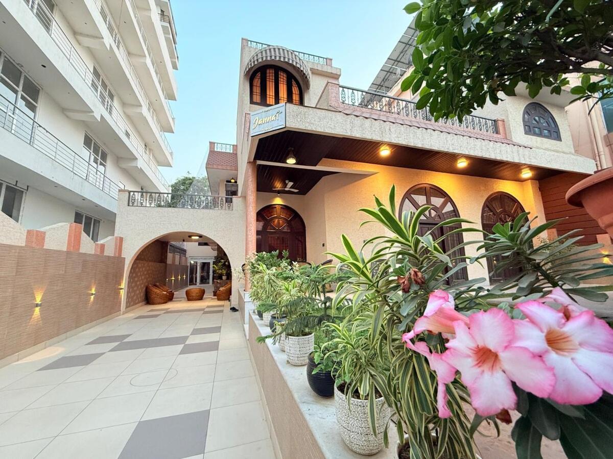 Palm Mansion By Palm Leisure Stays Dzsaipur Kültér fotó